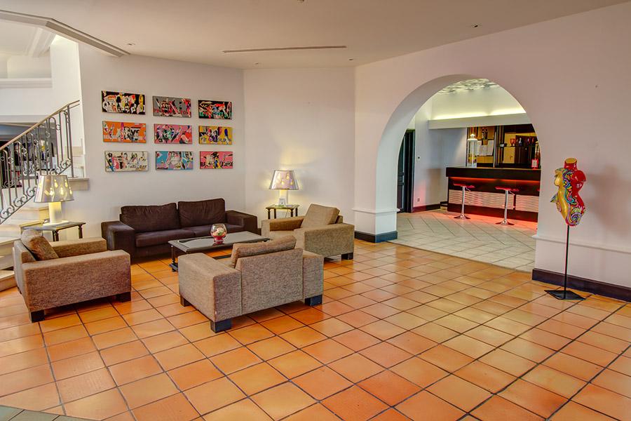 Hotel Arles Plaza Luaran gambar